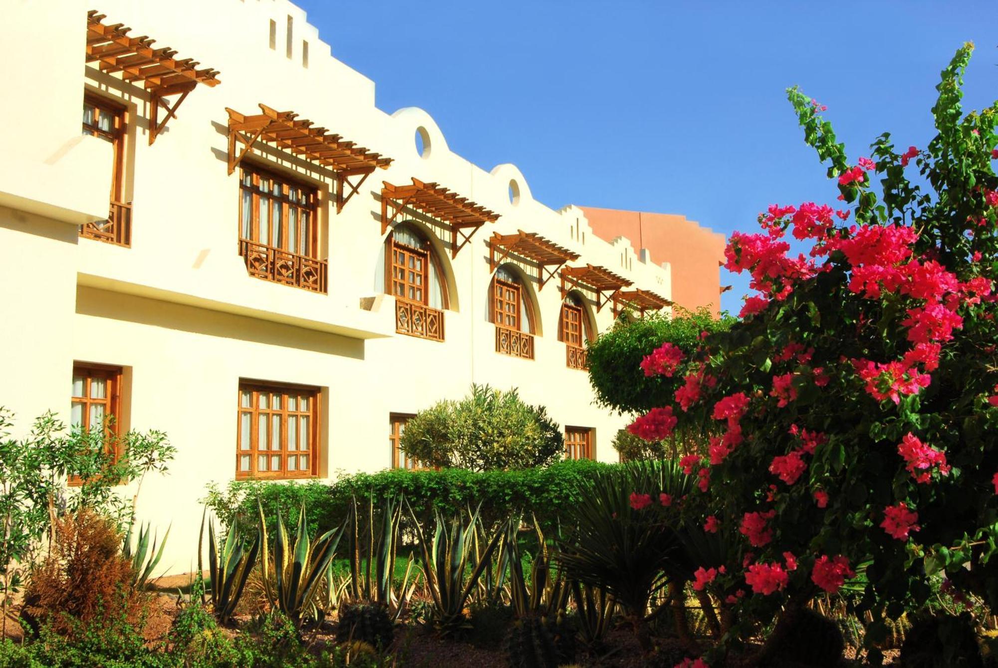 Tropitel Dahab Oasis Hotel Exterior photo