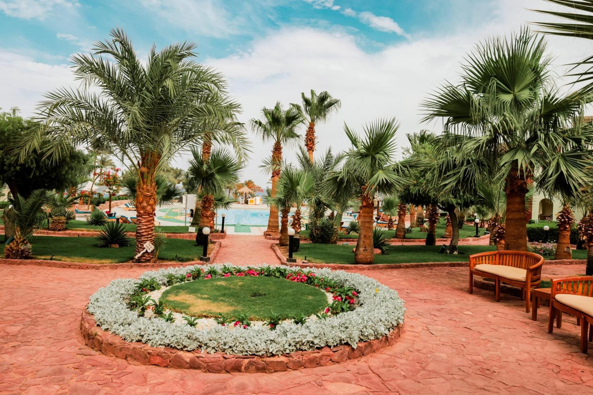 Tropitel Dahab Oasis Hotel Exterior photo